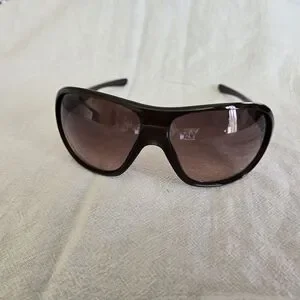 Oakley | Accessories | Oakley Black Sunglasses Classic  display picture 1